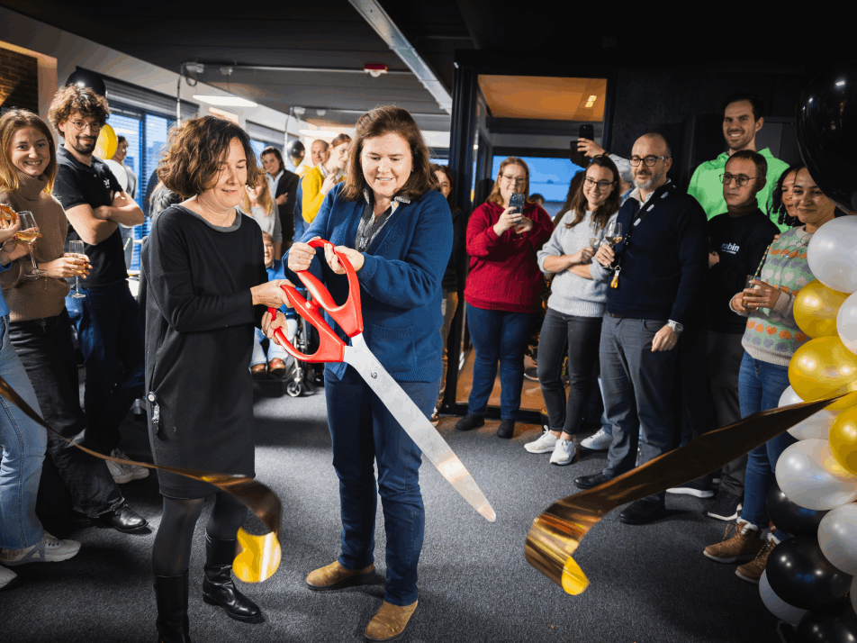 Robin Radar opening new offices with large ceremonial scissors